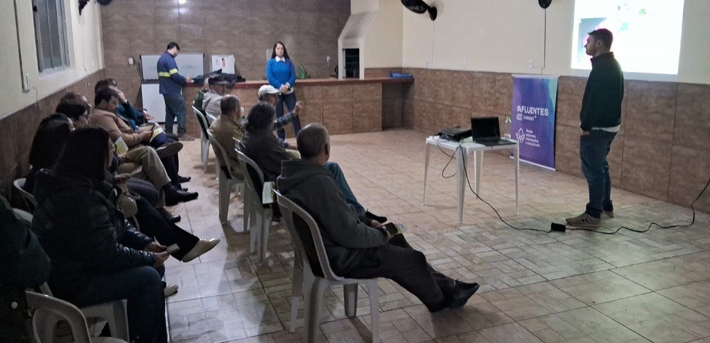AMPLIA��O DE REDE COLETORA DE ESGOTO NO CENTRO VAI BENEFICIAR MAIS DE DOIS MIL MORADORES