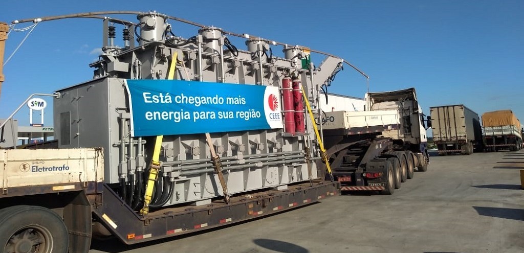NOVO TRANSFORMADOR DA SUBESTAO DA CEEE DE SLS CHEGOU NESTE DOMINGO AO MUNICPIO