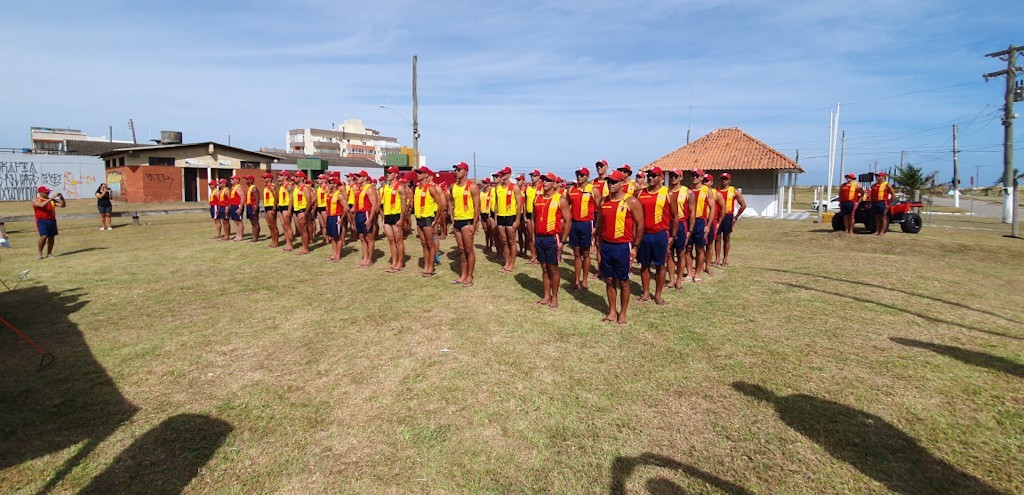 INSCRIES PARA GUARDA-VIDAS CIVIL TEMPORRIO ENCERRAM NA PRXIMA SEXTA-FEIRA (4)