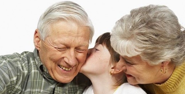 COMEMORA��O DO DIA DOS AV�S TER� BAILE ESPECIAL NO PRA�A RIO GRANDE SHOPPING