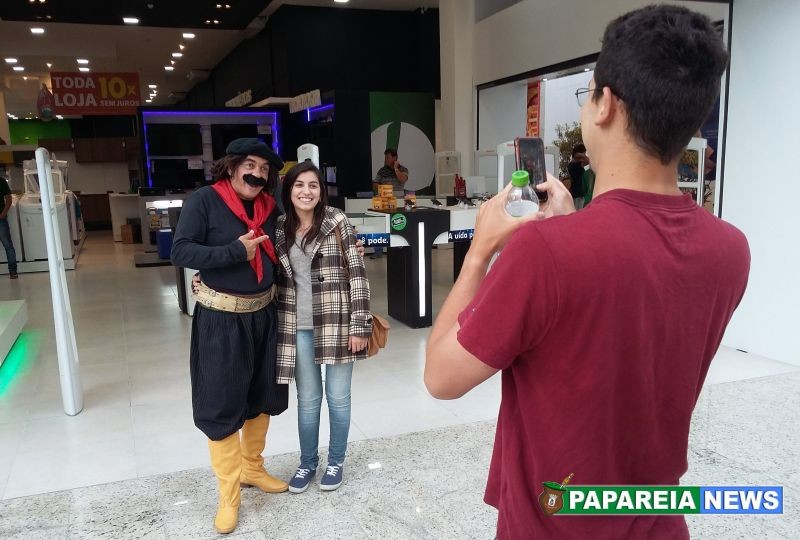 GURI DE URUGUAIANA ESTEVE NESTE SBADO NA LOJA LEBES