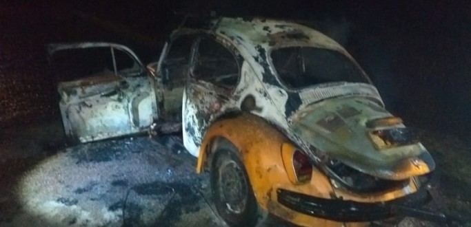 VECULO PEGA FOGO E OCUPANTES MORREM CARBONIZADOS, EM CERRITO