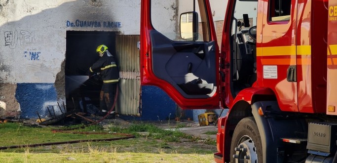 INC�NDIO ATINGE �REA DESATIVADA DO CENTRO POP NO ANTIGO HOSPITAL GUAHYBA RACHE