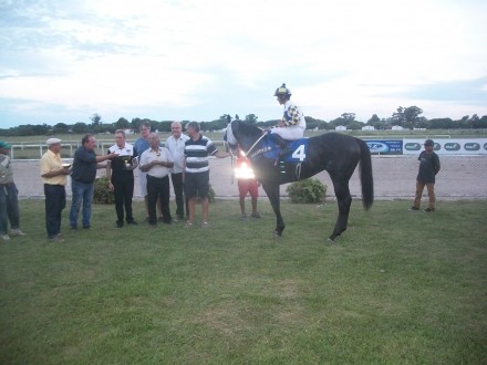 JULY JULY JULY VENCE O GP CIDADE DO RIO GRANDE