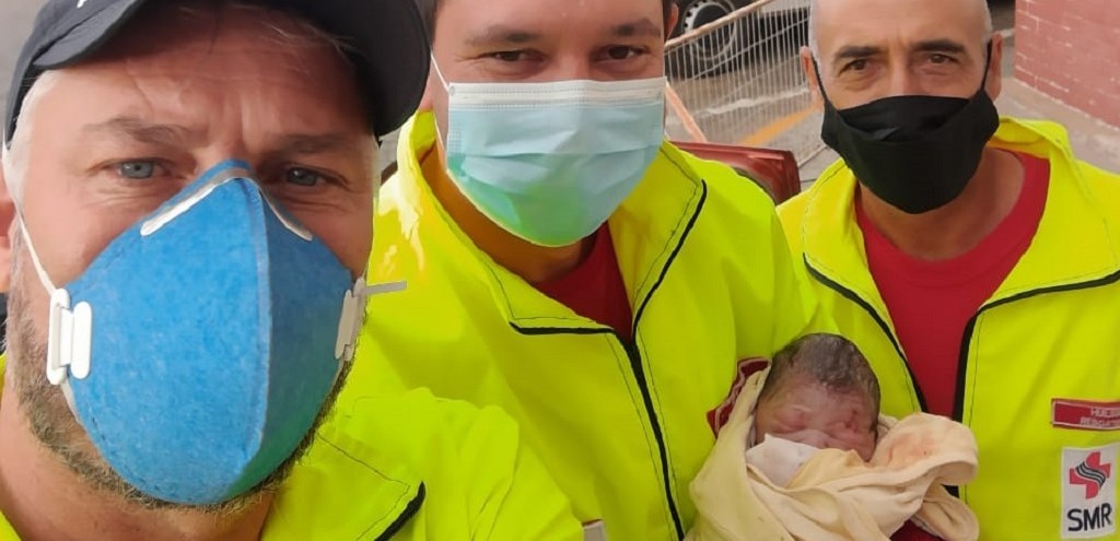 ANO DE 2021 COMEA COM DOIS NASCIMENTOS EM AMBULNCIAS DA ECOSUL