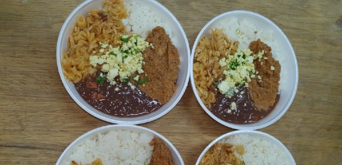 JOVENS CRIAM PROJETO SOCIAL PARA DISTRIBUI��O DE REFEI��ES AOS DOMINGOS EM RG