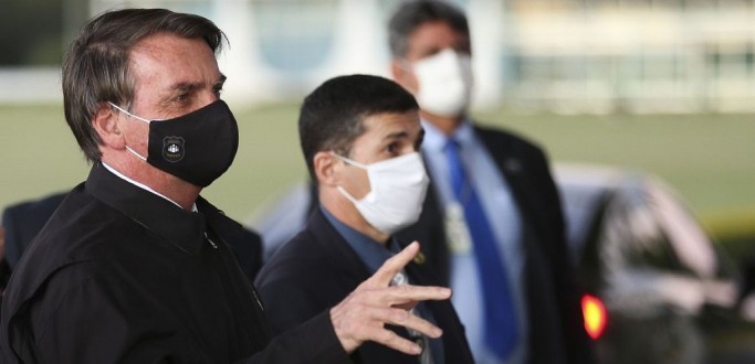 BOLSONARO VETA R$ 8,6 BI DE FUNDO EXTINTO PARA COMBATE AO CORONAV�RUS