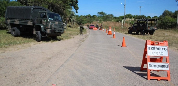 6� GAC PARTICIPA DE OPERA��O DE COMBATE AO CORONAV�RUS NA FRONTEIRA