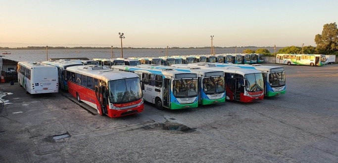 FUNCION�RIOS DA NOIVA DO MAR ACEITAM PROPOSTA, MAS DECIS�O PRECISA SER AVALIADA EM ASSEMBLEIA