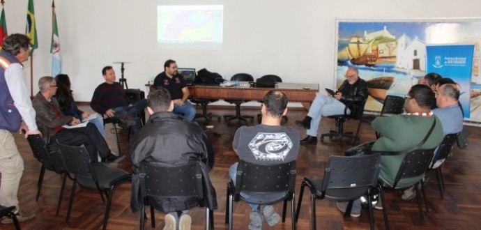 POSSIBILIDADE DE VENTOS FORTES COLOCA A DEFESA CIVIL EM ALERTA