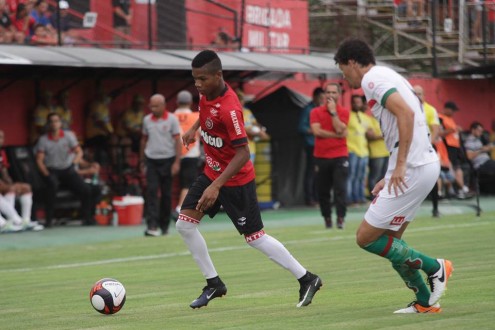 SO PAULO PERDE PARA O BRASIL E SEGUE SEM VENCER NO GAUCHO