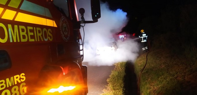 MOTORISTA SOFRE QUEIMADURAS EM INCNDIO DE VECULO NA BR 116, EM JAGUARO