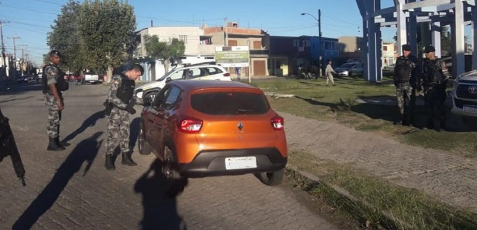 6 BPM REALIZA OPERAO DE COMBATE AO ROUBO DE VECULOS