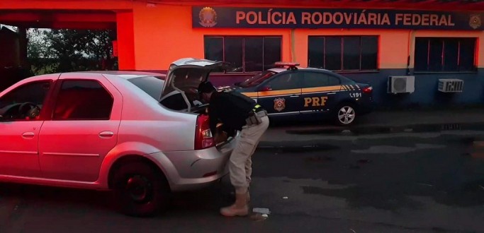 PRF APREENDE EM ELDORADO DO SUL 20 KG DE MACONHA QUE SERIAM ENTREGUES EM PELOTAS 