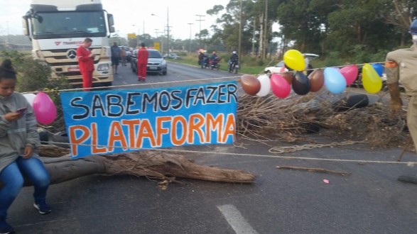 SEGUNDA-FEIRA DE PROTESTOS EM DEFESA DO POLO NAVAL