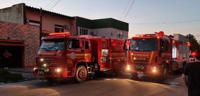 EXPLOS�O ATINGE ESTABELECIMENTO NO BAIRRO COHAB I