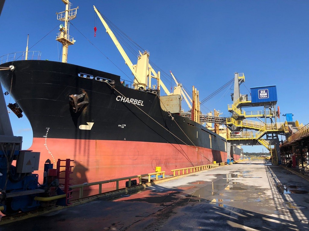 Navio de cabotagem - Rio Grande - cr?dito Divulga??o Yara Brasil