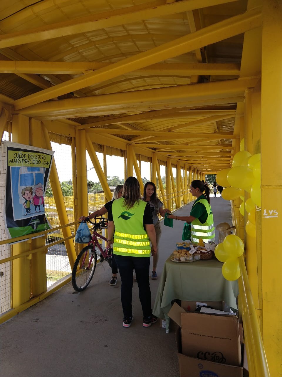 Caf? na Passarela BR 392 - Cr?dito Rejane Eller